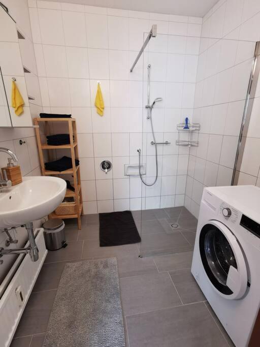 Woerthersee: Gemuetliche Wohnung Klagenfurt am Woerthersee ภายนอก รูปภาพ