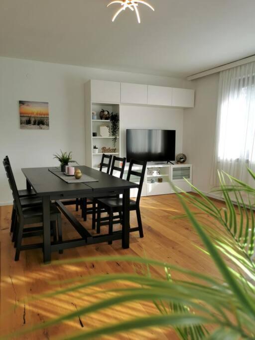 Woerthersee: Gemuetliche Wohnung Klagenfurt am Woerthersee ภายนอก รูปภาพ